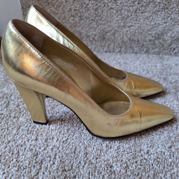 Escada Womens Gold Metallic Pointed Toe Heels. Size 5.5 - Picture 6 of 10